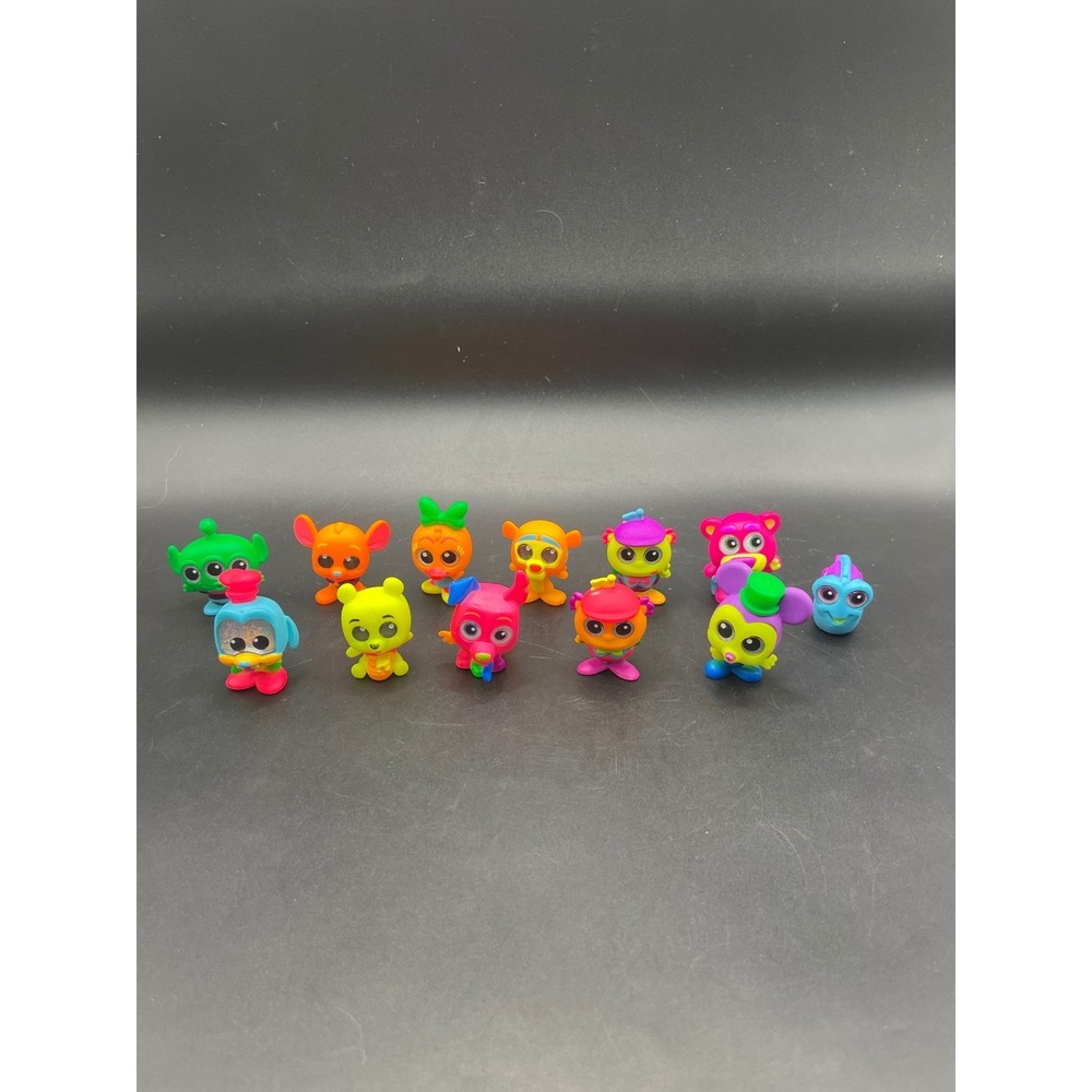 Disney Doorables Neon Adores Lot of 12 Mini Figures Alien Pooh Tigger Dory Lotso
